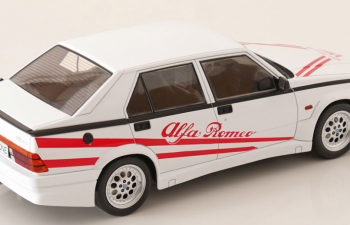 ALFA ROMEO 75 Turbo Evoluzione (1987), white red