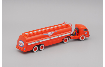 SOMUA Jl17 Truck Tanker Truck Esso Produits Aviation (1955), red