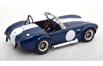 SHELBY Cobra 427 S/C (1962), dunkelblau-metallic/weiß