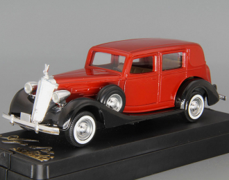 PACKARD Sedan (1937), red / black