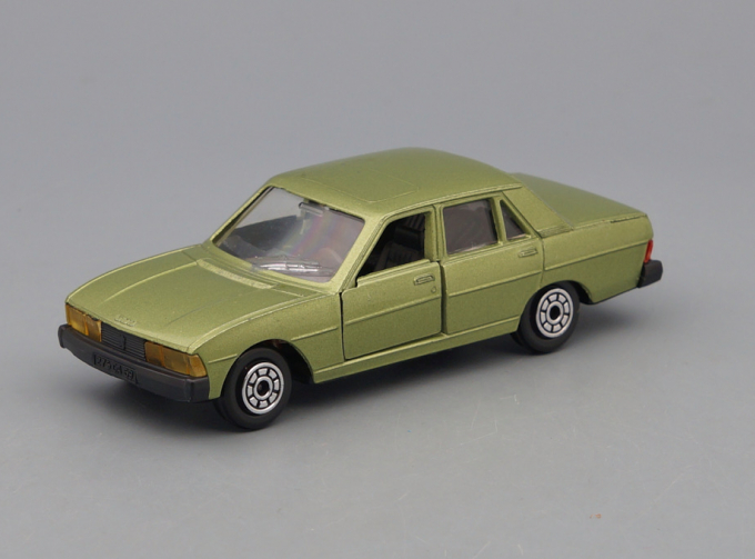 PEUGEOT 604, green metallic