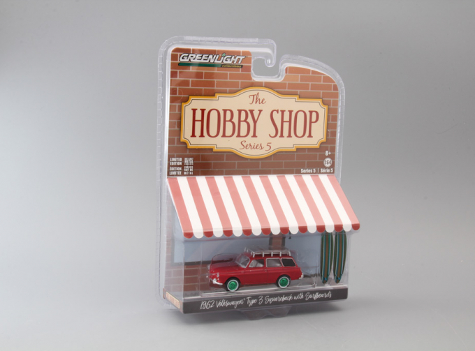 VOLKSWAGEN 1600 c багажником и доской для серфинга 1962 Red (Greenlight!)