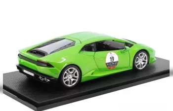 LAMBORGHINI Huracan Performante (2019), light green