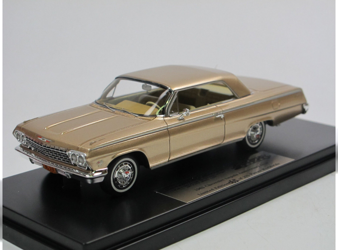 CHEVROLET IMPALA SS HARD-TOP CLOSED (1962), Gold Poly