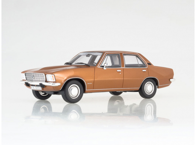 OPEL Rekord D 2100D, gold