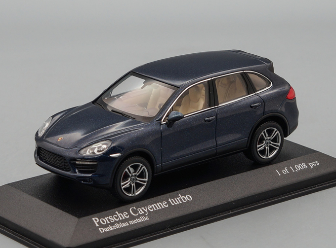 PORSCHE Cayenne Turbo (2010), blue metallic