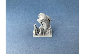 Сборная модель фигура, британский мотоциклист заводит мотоцикл