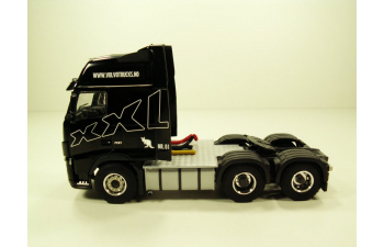 VOLVO FH2 Globetrotter 6x4 XXL DEMO тягач, Масштаб 1:50, черный