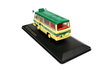 NISSAN Echo public light bus 14 seats (1969), green/cream