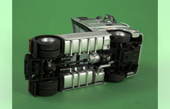 Камский грузовик 54901, серебристый металлик