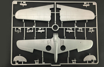 Сборная модель Curtiss P-40C `Warhawk` Fighter (US Army Air Force) "Pearl Harbor and Other Teatre"