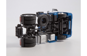 Камский грузовик 5490-S5 седельный тягач, синий