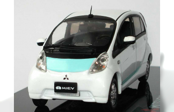 MITSUBISHI i MiEV (2009), white