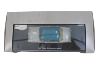 PRINCE Skyline 4 door sedan (1957), blue/white