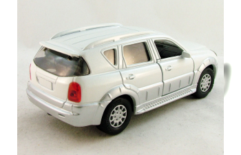 SSANG YONG Rexton II, white