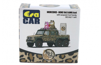 MERCEDES-BENZ G63 AMG 6x6 with Leopard Cat Family