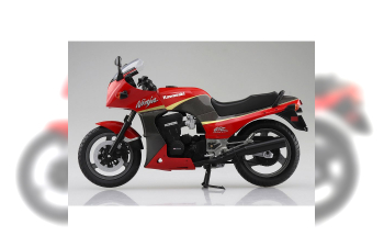 KAWASAKI GPZ900R RED / GRAY