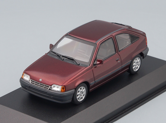 OPEL KADETT E - 1990 - RED METALLIC