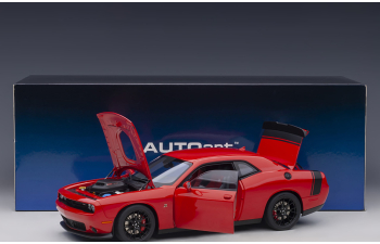 Dodge Challenger 392 Hemi Scat Pack Shaker 2018 красный