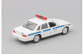 FORD Crown Victoria Police, white