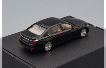 BMW 7er 750Li (F02), dark grey