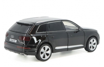 AUDI Q7, black