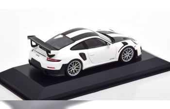 PORSCHE 911 GT2 RS (2018), white/black