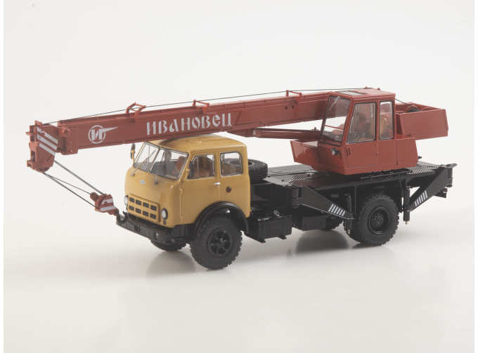 Автокран КС-3577 (500А), бежевый / красный