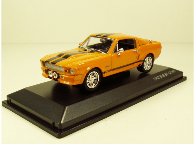 SHELBY GT500 (1967), orange