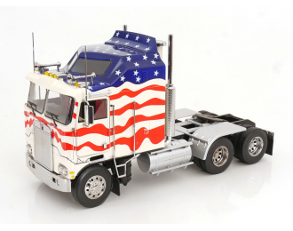 KENWORTH K100 Aerodyne Stars Stripes (1976), white blue red