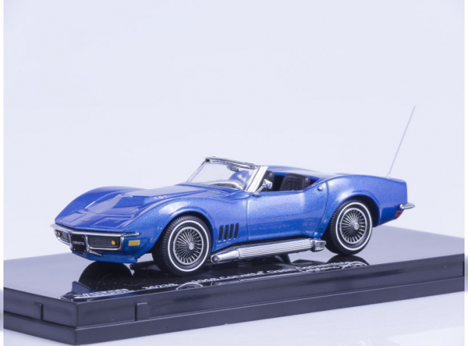 CORVETTE Open Convertible (1968), leMans blue