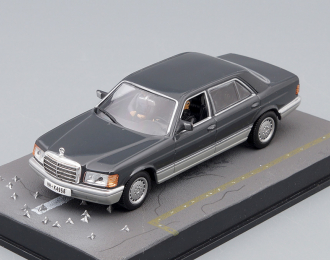 MERCEDES-BENZ S-class W126 Tomorrow Never Dies (1997), metallic grey