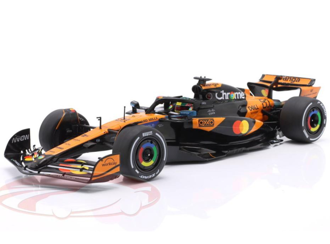 McLAREN MCL39 №81 Pole Position & Winner Chinese GP (Shanghai) Formula 1 (2025)