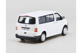 VOLKSWAGEN T5 2010, white