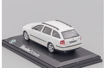 SKODA Octavia II Combi (2004), white