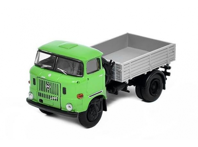 IFA W50 (1965), green