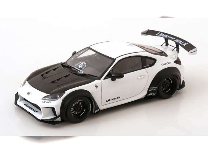 TOYOTA Gr86 Lbwk Body Kit Coupe (2024), White Pearl Black