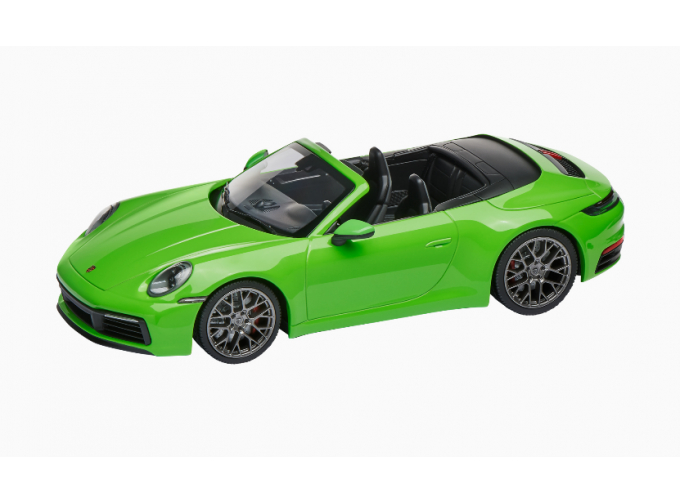 Porsche 911 (992) Carrera 4S lizard green