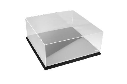 Футляр для моделей "H" (350х350х135 мм.) с чёрной пластиковой подставкой