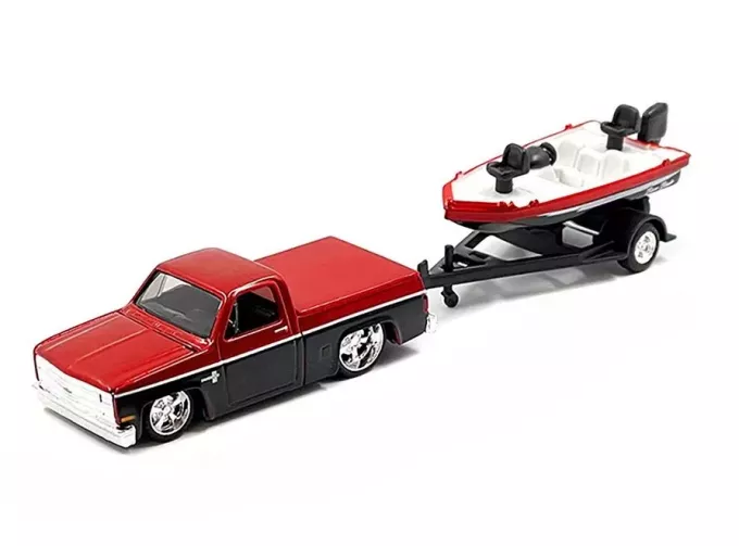 CHEVROLET 1500 (1987) + Bass Boat , red/black