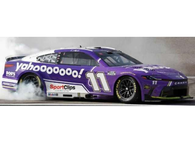 TOYOTA Camry #11 Danny Hamlin *Yahoo!* purple/white 2026
