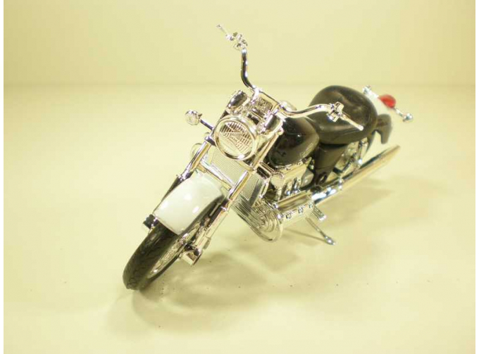 HONDA F6C, CYCLE Collection, черный с белой полосой