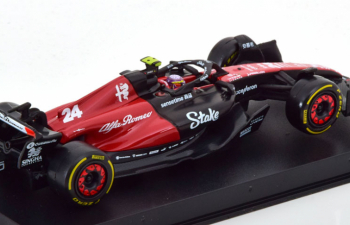 ALFA ROMEO F1 C43 Team Stake N 24 Season (2023) Guanyu Zhou - Con Pilota E Vetrina - With Pilot And Showcase - Exclusive Carmodel, Black Red