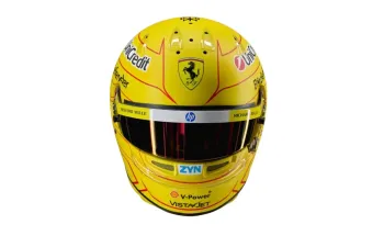 MINI HELMET Lewis Hamilton - Scuderia Ferrari HP 2026 Season, yellow