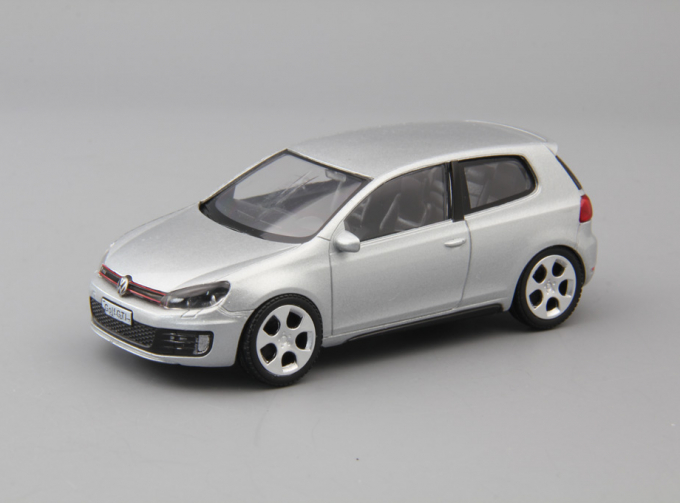 VOLKSWAGEN Golf GTI, silver