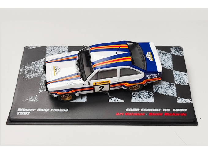 FORD Escort RS 1800 Ari Vatanen, David Richards, RALLYE Zavodni Automobily