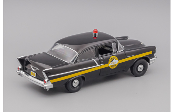 (Уценка!) CHEVROLET 150 Sedan (1957), schwarz