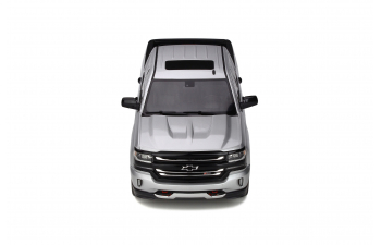 Chevrolet Silverado Redline Edition - 2018 (silver)