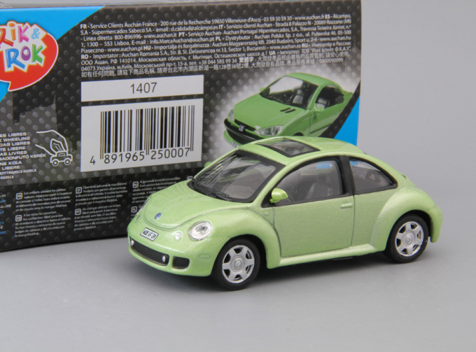 VOLKSWAGEN New Beetle, light green metallic