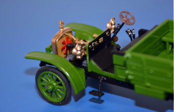 Сборная модель Руссо-Балт М 24-35 грузовик